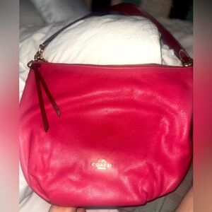 Médium to Large Coach purse